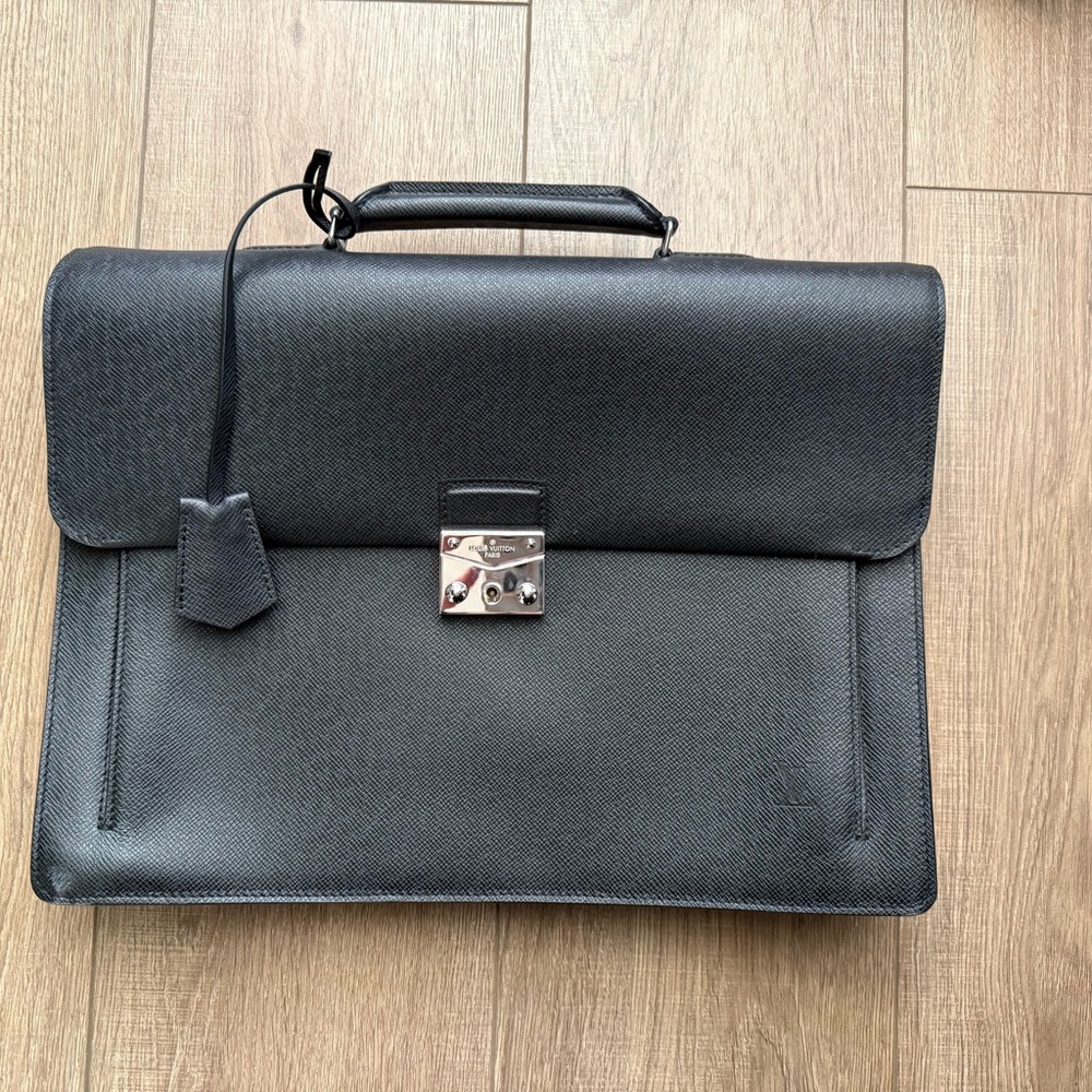 Black Leather Louis Vuitton Men's Briefcase